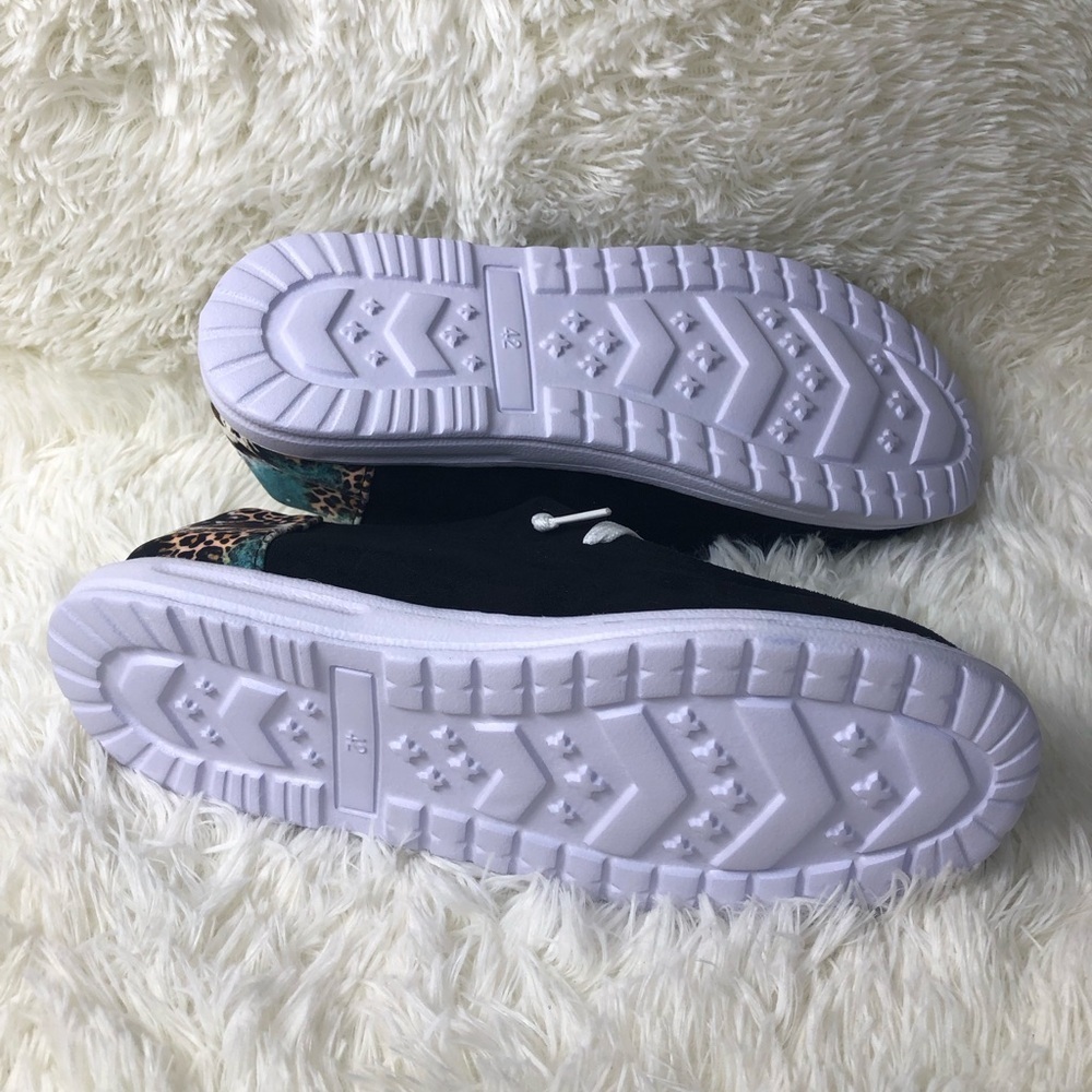 🐆🩵Women's Multicolor Animal Casual Shoes 42 US women’s 10 NWOT 🩵🐆 - Picture 10 of 16